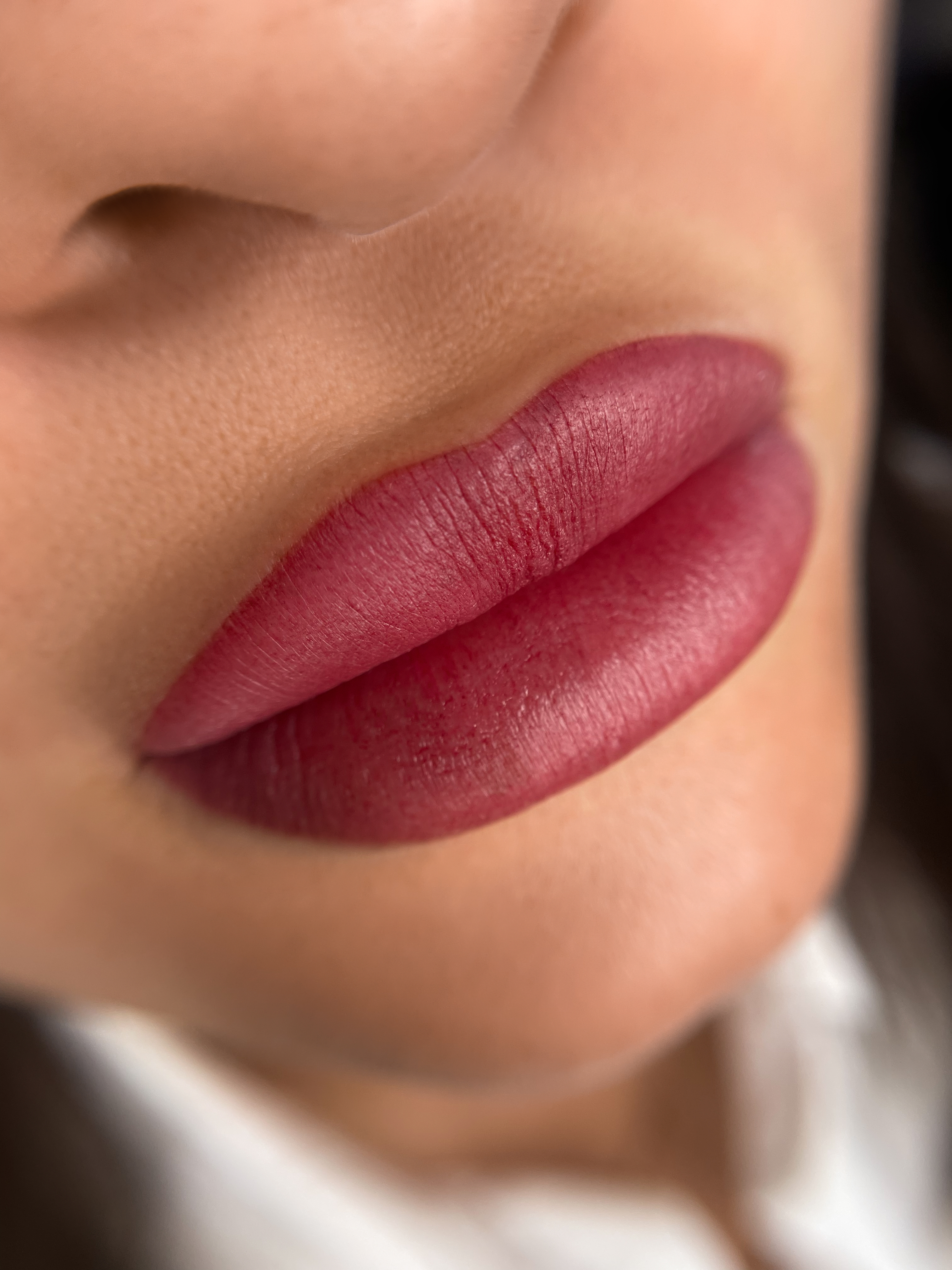 Губы — помадная техника